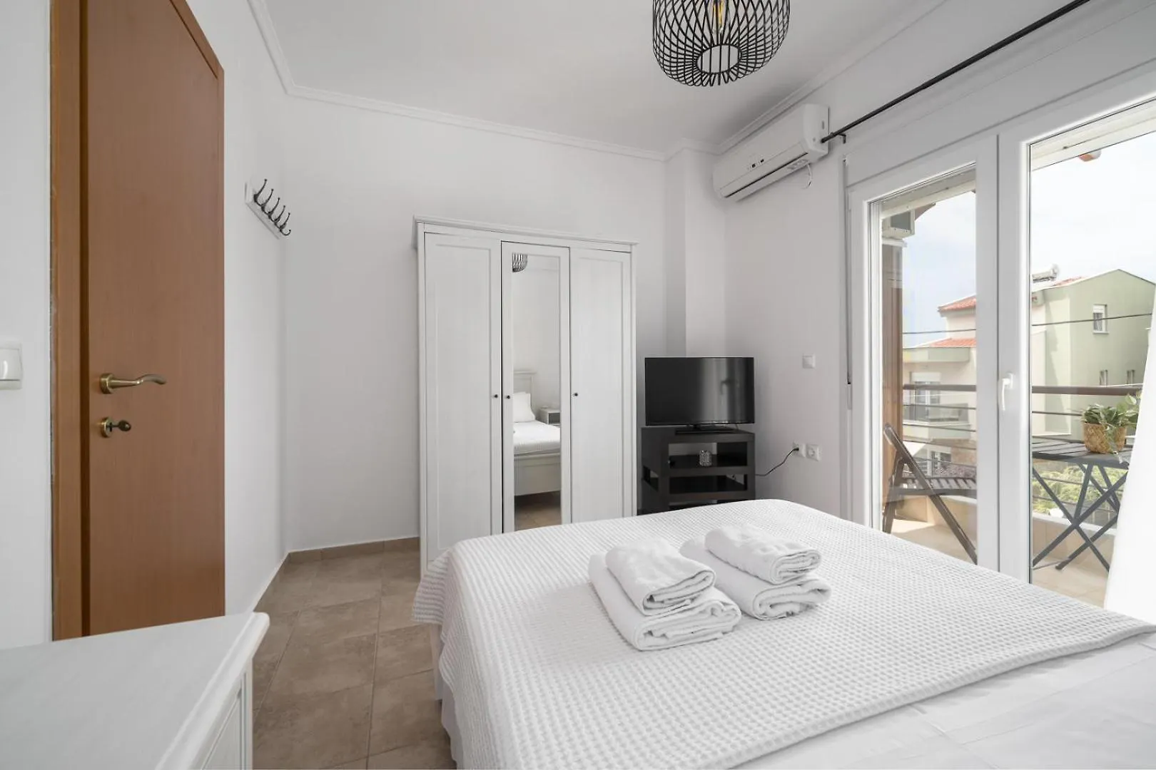 Nikiti Sea Breeze By Luxlikehome